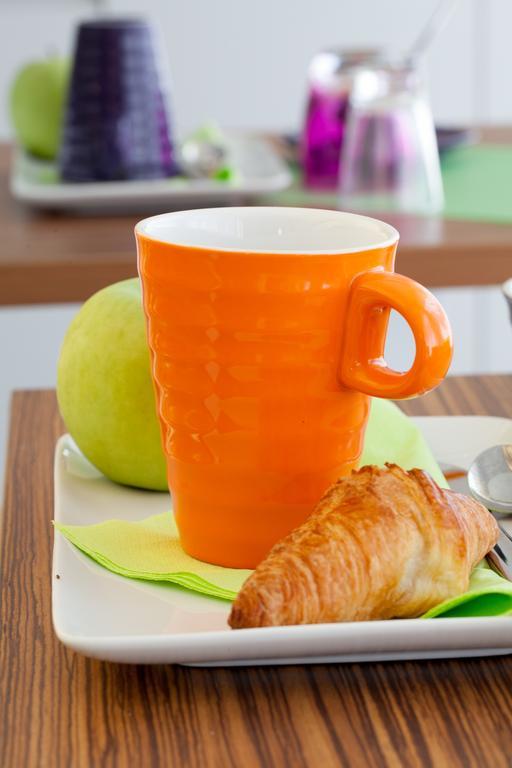 Ibis Styles Antibes Juan Les Pins Hotel Ngoại thất bức ảnh